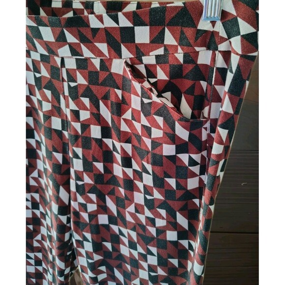 Travelers Collection By Chico's Geo Crepe Knit Ankle Pants Size 1 US M - Picture 5 of 11